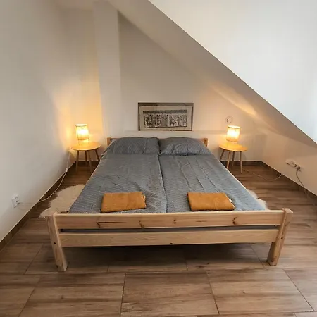 Kralovak Apartamento *